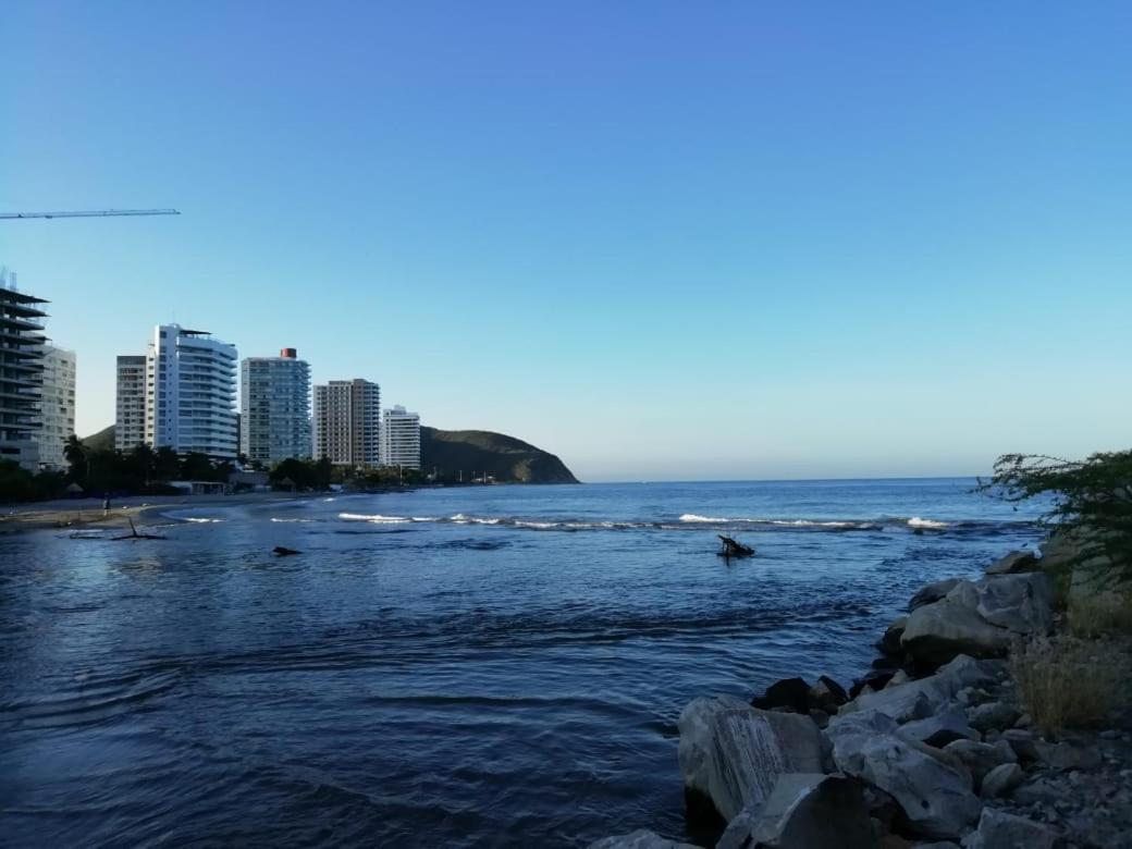 Rodadero Sur Edificio Aragoa A 150 Metros Del Mar Santa Marta (Magdalena)